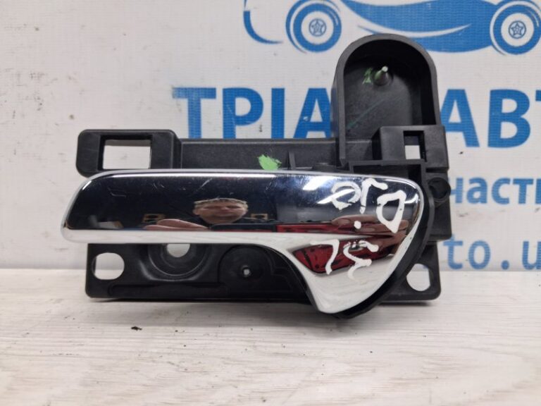 Ручка двери внутренняя левая Dodge Journey 2007-2020 68103387AA (Арт. 76397)