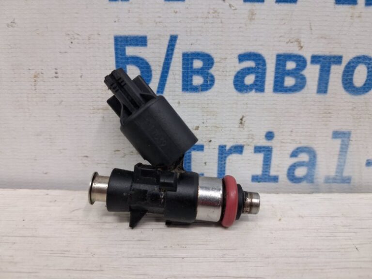 Форсунка топливная Jeep Cherokee 2013-2019 5281825AA (Арт. 76483)