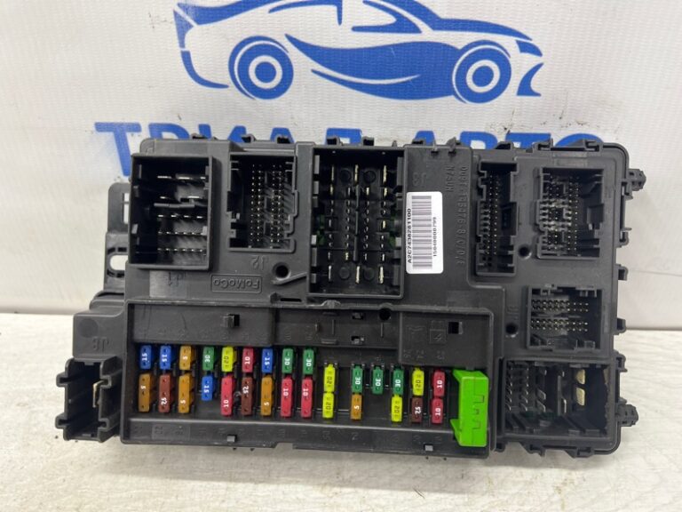Блок предохранителей Ford Edge 2015-2018 14A068 (Арт. 76511)