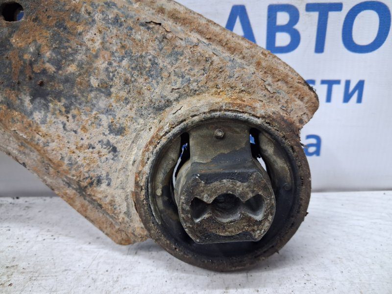 Рычаг левый Fiat Doblo 2010-2025 51810665 (Арт. 76571) Рычаг левый Fiat Doblo 2010-2025 51810665 (Арт. 76571)