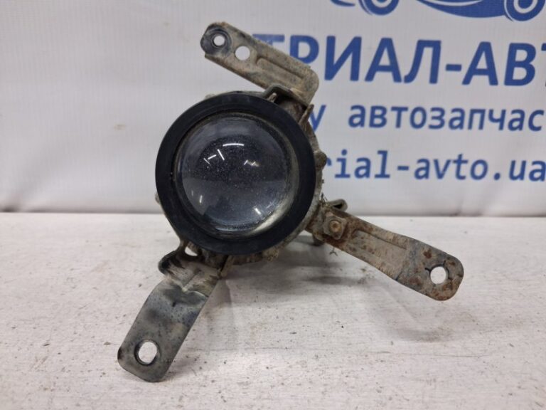 Фара противотуманная левая Kia Ceed 2007-2012 922011H000 (Арт. 76682)