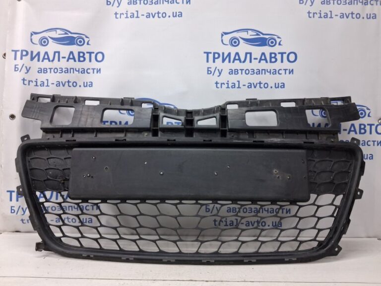 Решетка бампера центральная Hyundai I30 2007-2012  (Арт. 76792)