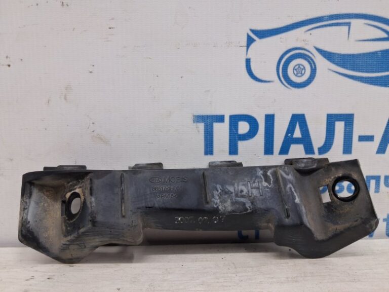 Кронштейн бампера передний левый Kia Ceed 2007-2012 865131H000 (Арт. 76881)