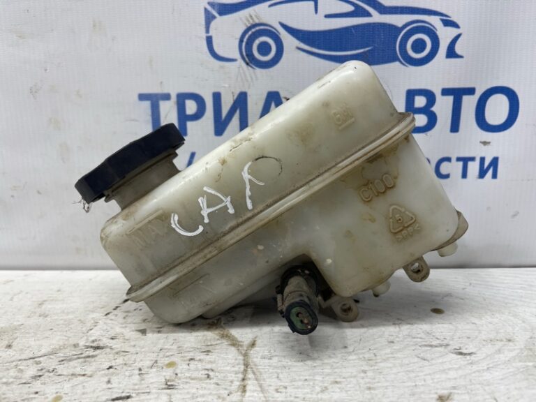 Бачок главного тормозного цилиндра Chevrolet Captiva 2006-2018 93743538 (Арт. 77345)