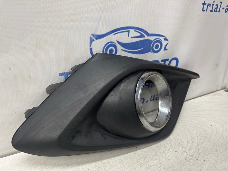 Решетка противотуманки правая Mazda 3 2013-2019 BJE150C11A (Арт. 77361) Решетка противотуманки правая Mazda 3 2013-2019 BJE150C11A (Арт. 77361)