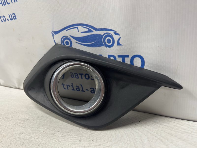 Решетка противотуманки правая Mazda 3 2013-2019 BJE150C11A (Арт. 77361) Решетка противотуманки правая Mazda 3 2013-2019 BJE150C11A (Арт. 77361)