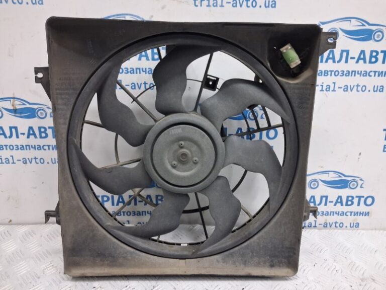 Диффузор с вентилятором радиатора Hyundai IX35 2009-2015 253802Y000 (Арт. 77406)