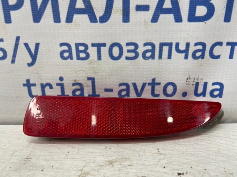 Катафот правый Mazda 3 2013-2019 D350515M0E (Арт. 77464)