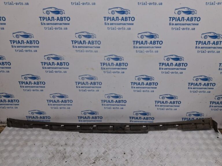 Накладка порога внешняя левая Mazda 3 2013-2019 BHS250491 (Арт. 77503)