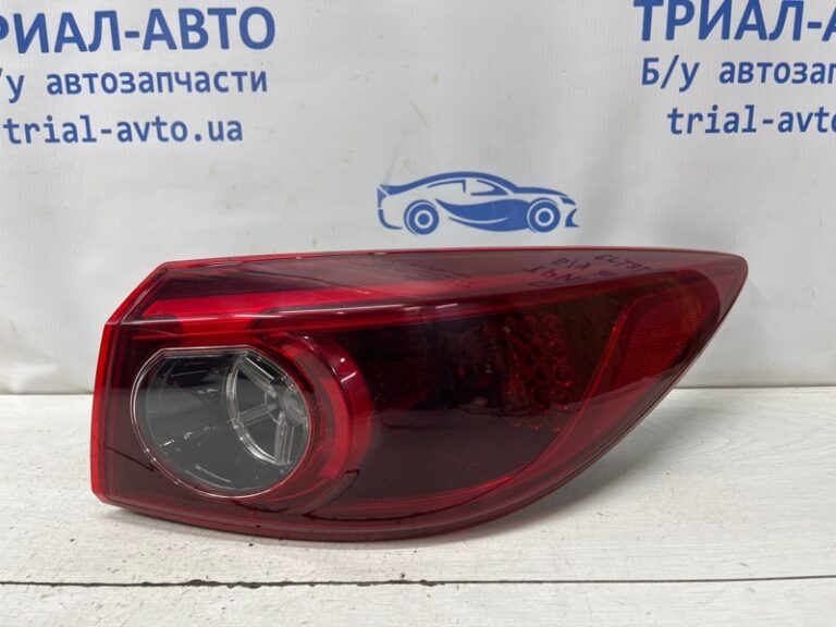 Фонарь задний внешний правый Mazda 3 2013-2019 B45D51150 (Арт. 77507)