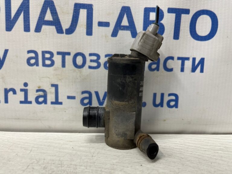 Насос омывателя стекла Mazda 3 2013-2019  (Арт. 77629)