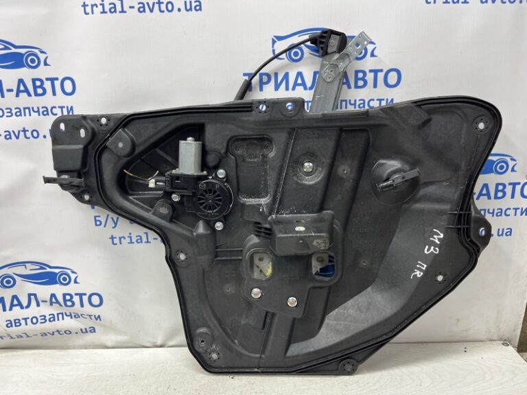 Стеклоподъемник передний правый Mazda 3 2013-2019  (Арт. 77635)