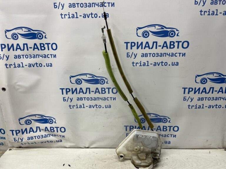Замок двери передний правый Mazda 3 2013-2019  (Арт. 77647)