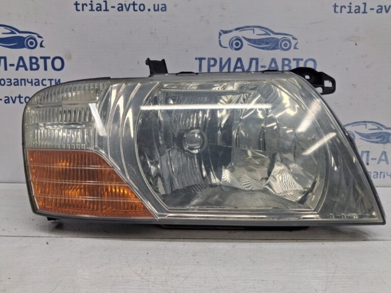 Фара правая галоген Mitsubishi Pajero Wagon 1999-2006  (Арт. 62411)