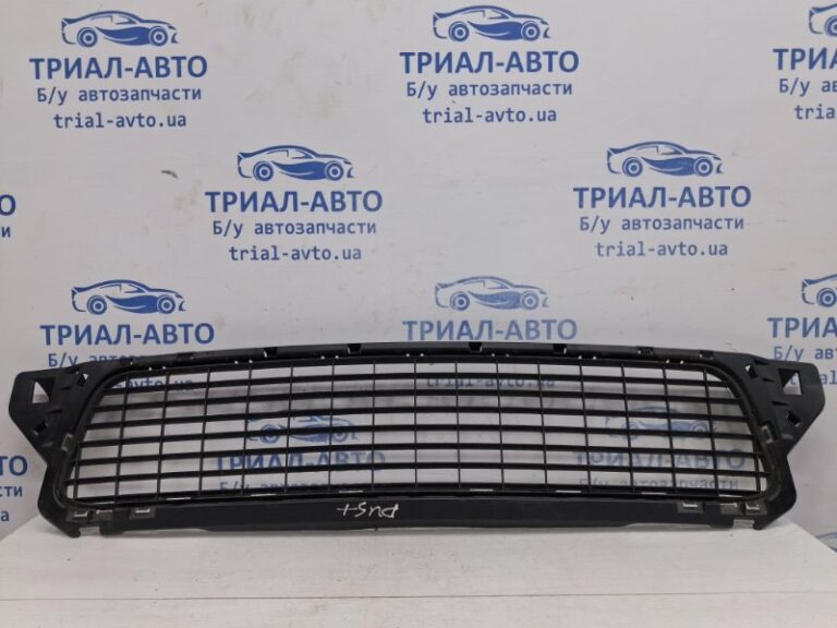 Решетка бампера центральная Dacia Duster 2010-2017 622540008R (Арт. 62430)