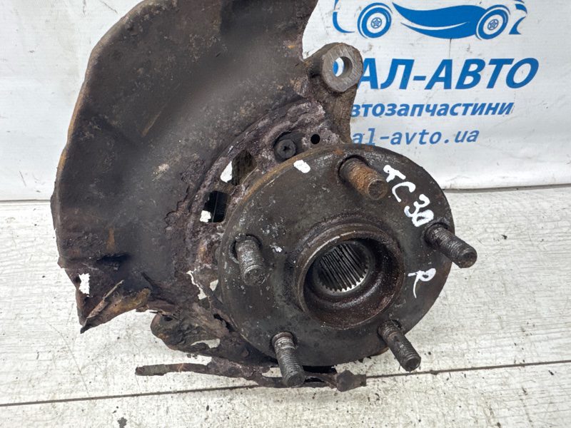 Кулак поворотный правый со ступицей Toyota Camry 2001-2006 4321139045 (Арт. 68981) Кулак поворотный правый со ступицей Toyota Camry 2001-2006 4321139045 (Арт. 68981)