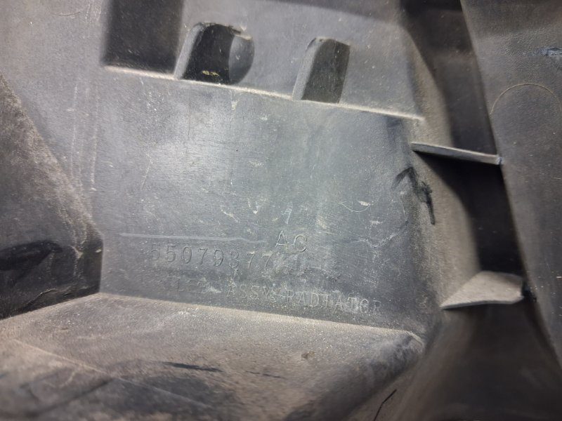 Решетка радиатора Jeep Grand Cherokee 2010-2013 55079377AD (Арт. 71509) Решетка радиатора Jeep Grand Cherokee 2010-2013 55079377AD (Арт. 71509)