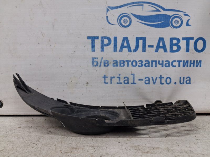 Решетка противотуманки левая Mitsubishi Lancer 2010-2017 8321A089 (Арт. 72409) Решетка противотуманки левая Mitsubishi Lancer 2010-2017 8321A089 (Арт. 72409)