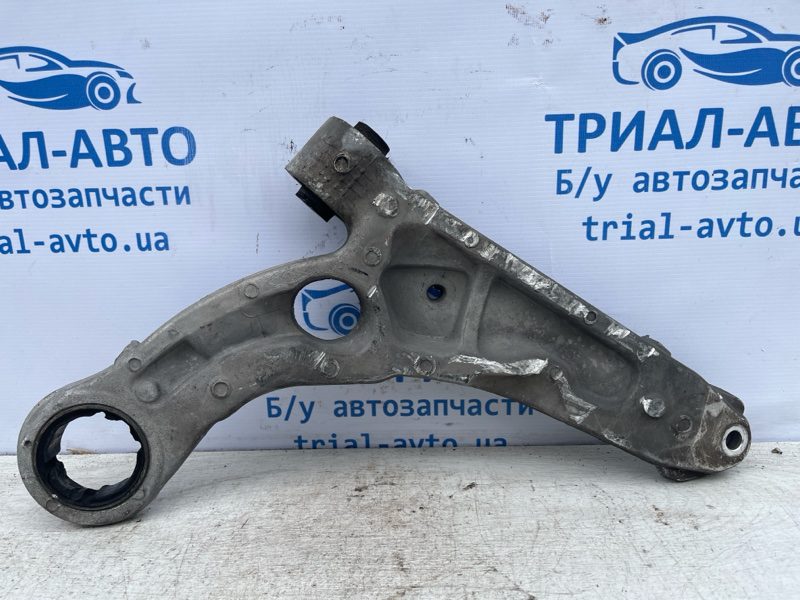 Рычаг передний нижний левый Jeep Cherokee 2013-2019 4668993AF (Арт. 72882) Рычаг передний нижний левый Jeep Cherokee 2013-2019 4668993AF (Арт. 72882)