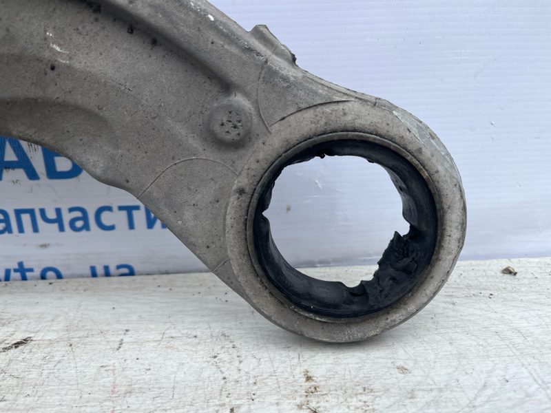 Рычаг передний нижний левый Jeep Cherokee 2013-2019 4668993AF (Арт. 72882) Рычаг передний нижний левый Jeep Cherokee 2013-2019 4668993AF (Арт. 72882)