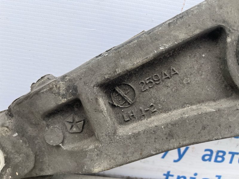 Рычаг передний нижний левый Jeep Cherokee 2013-2019 4668993AF (Арт. 72882) Рычаг передний нижний левый Jeep Cherokee 2013-2019 4668993AF (Арт. 72882)