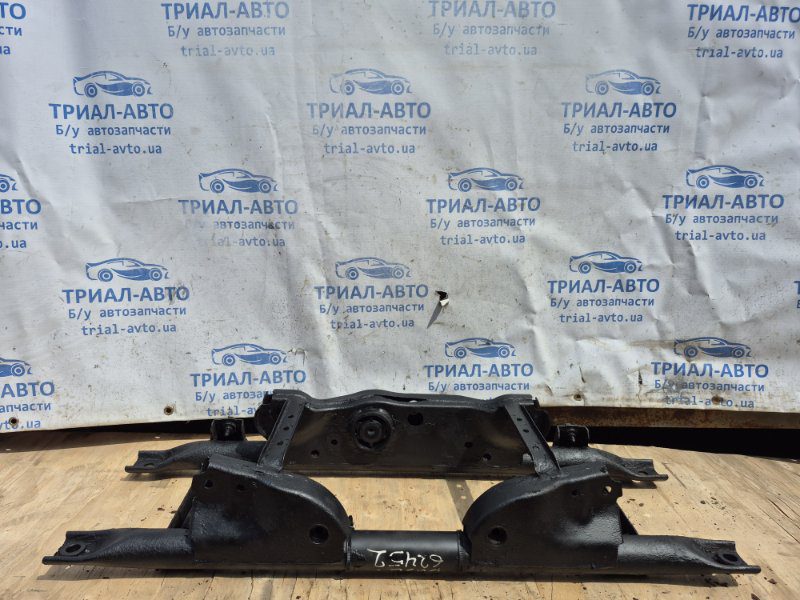 Балка задней подвески Dacia Duster 2010-2017 555016666R (Арт. 62452) Балка задней подвески Dacia Duster 2010-2017 555016666R (Арт. 62452)
