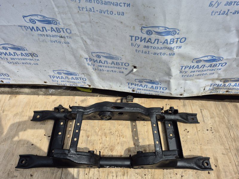 Балка задней подвески Dacia Duster 2010-2017 555016666R (Арт. 62452) Балка задней подвески Dacia Duster 2010-2017 555016666R (Арт. 62452)