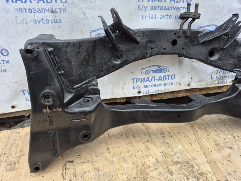 Балка задней подвески Mitsubishi Outlander 2003-2006 MR961172 (Арт. 66386) Балка задней подвески Mitsubishi Outlander 2003-2006 MR961172 (Арт. 66386)