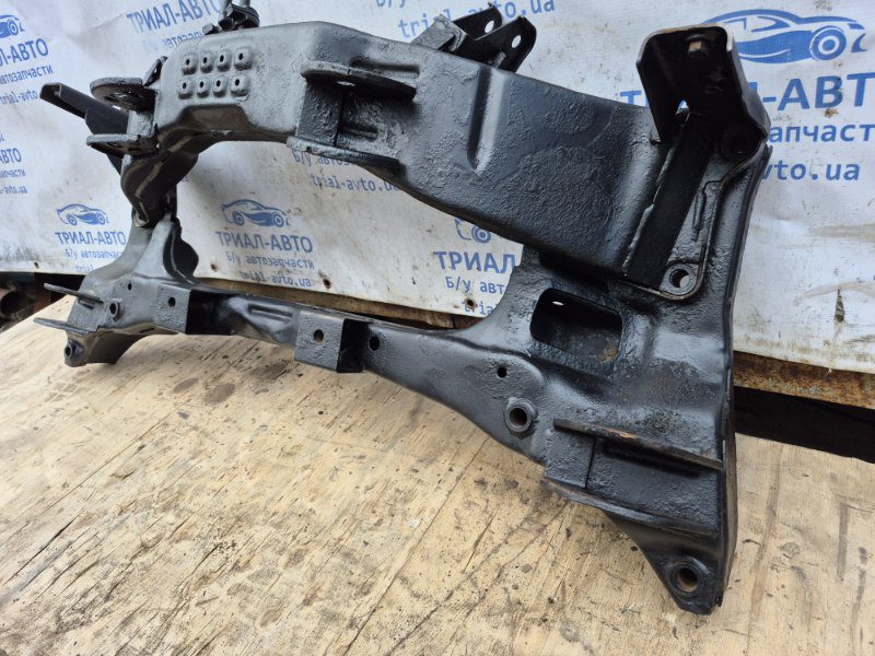 Балка задней подвески Mitsubishi Outlander 2003-2006 MR961172 (Арт. 68757) Балка задней подвески Mitsubishi Outlander 2003-2006 MR961172 (Арт. 68757)