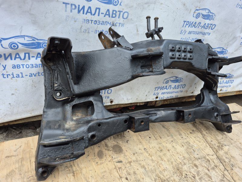 Балка задней подвески Mitsubishi Outlander 2003-2006 MR961172 (Арт. 68757) Балка задней подвески Mitsubishi Outlander 2003-2006 MR961172 (Арт. 68757)