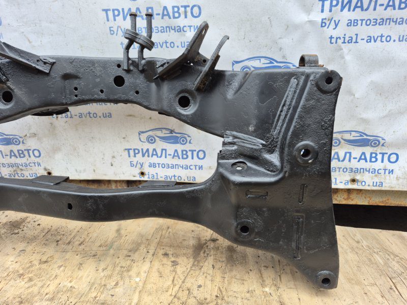 Балка задней подвески Mitsubishi Outlander 2003-2006 MR961172 (Арт. 68757) Балка задней подвески Mitsubishi Outlander 2003-2006 MR961172 (Арт. 68757)