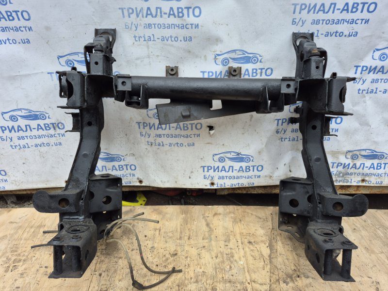 Балка передней подвески Mitsubishi Pajero Wagon 1999-2006 4000A210 (Арт. 68832) Балка передней подвески Mitsubishi Pajero Wagon 1999-2006 4000A210 (Арт. 68832)