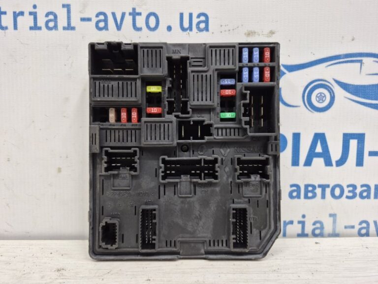 Блок предохранителей Nissan Qashqai 2013-2022 284B74BA0A (Арт. 77692)