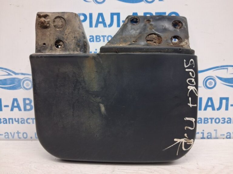 Брызговик передний Mitsubishi Pajero Sport 1996-2008 MR463742 (Арт. 77767)
