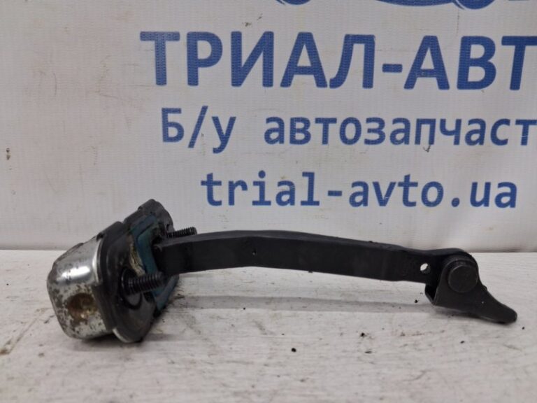 Ограничитель двери передний правый Hyundai Santa fe 2012-2019 793902W010 (Арт. 78079)