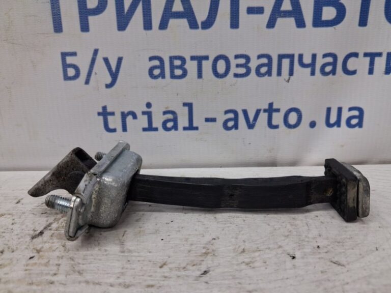 Ограничитель двери передний правый Kia Optima 2010-2016 793902T000 (Арт. 78099)