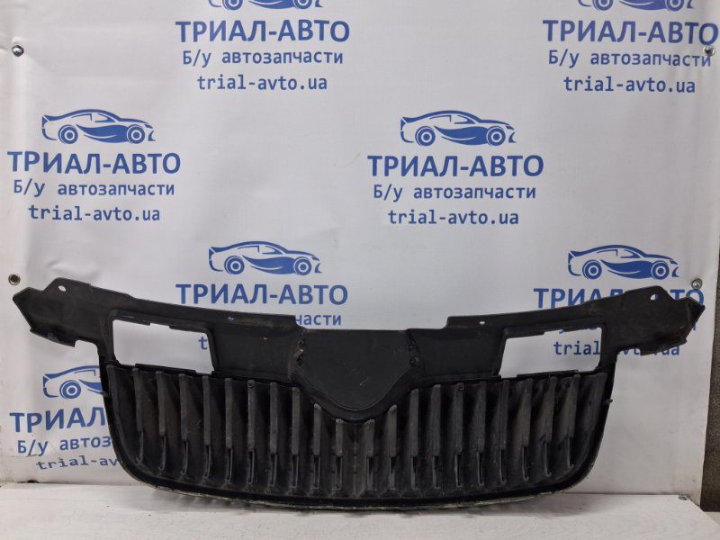 Решетка радиатора Skoda Fabia 2007-2014 5J0853668 9B9 (Арт. 78128) Решетка радиатора Skoda Fabia 2007-2014 5J0853668 9B9 (Арт. 78128)