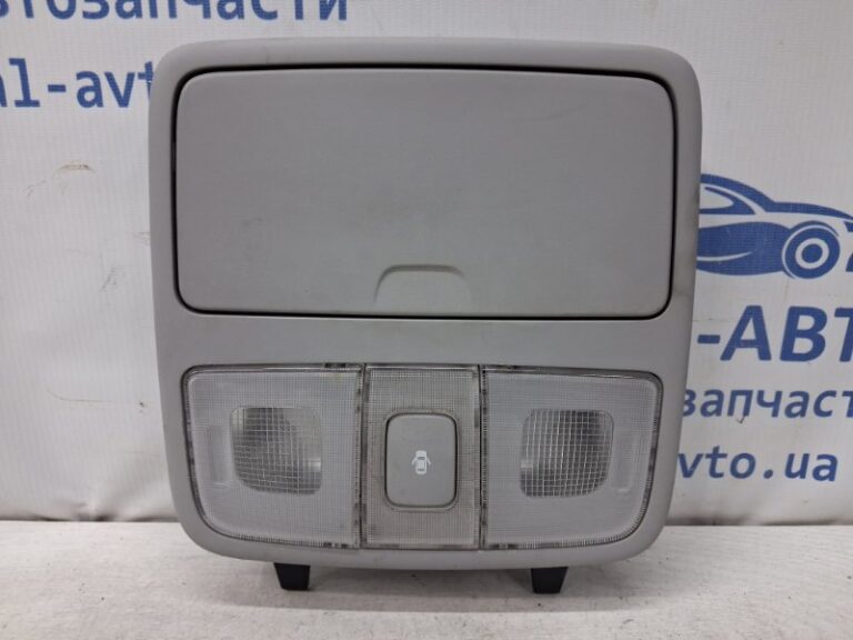 Плафон передний Hyundai I30 2007-2012 928002L100TX (Арт. 78156)