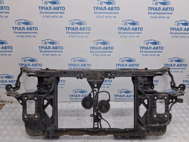 Панель передняя Hyundai I30 2007-2012 641012L000 (Арт. 78181)