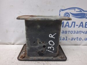 Кронштейн бампера передний правый Hyundai I30 2007-2012 647201H010 (Арт. 78204)