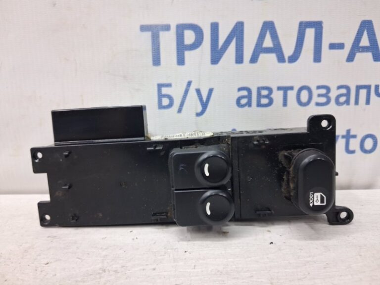 Блок управления стеклоподъемниками Hyundai I30 2007-2012 935702L100 (Арт. 78323)