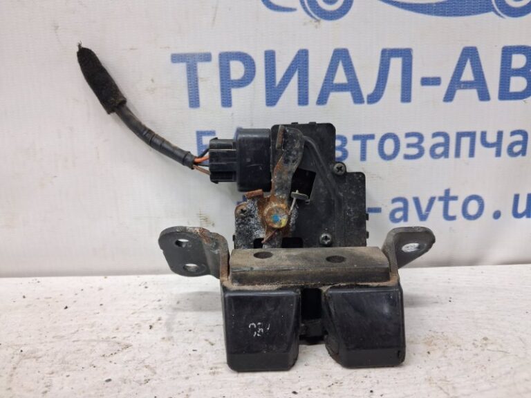 Замок крышки багажника Hyundai I30 2007-2012 812302L000 (Арт. 78351)
