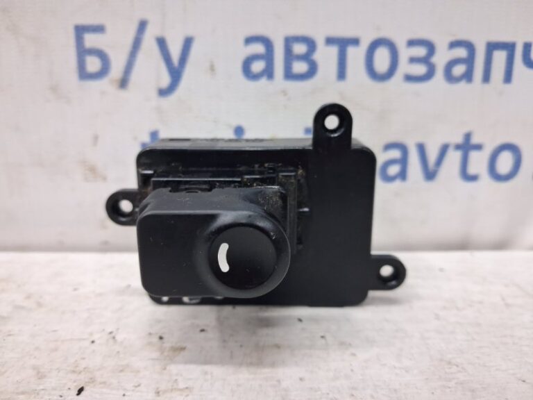 Кнопка стеклоподъемника Hyundai I30 2007-2012 935752L011 (Арт. 78370)