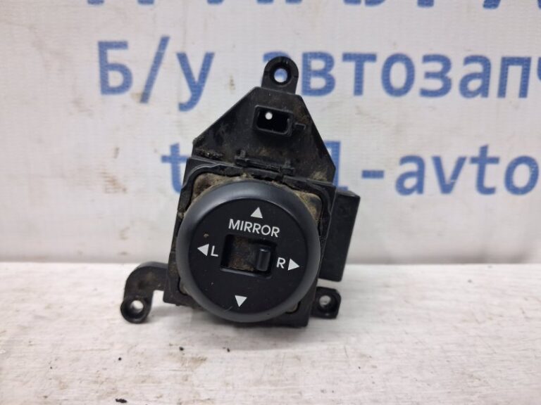 Корректор зеркал Hyundai I30 2007-2012 935402L100 (Арт. 78371)