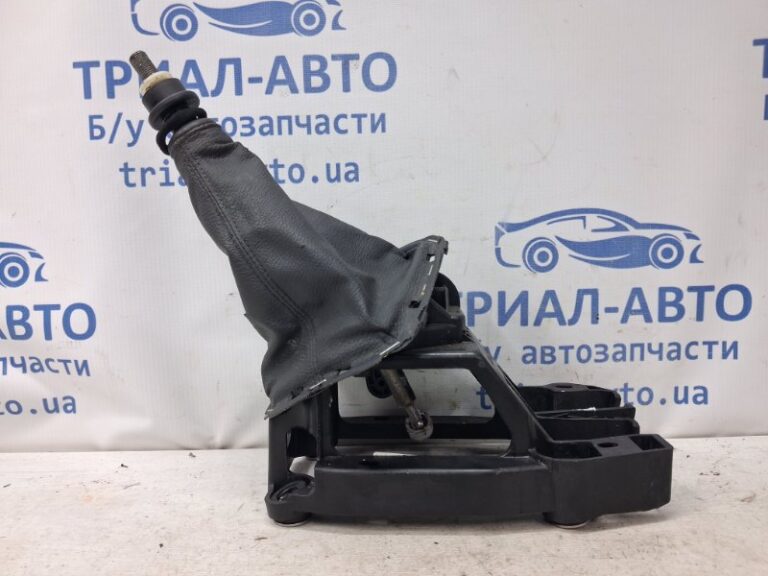 Кулиса переключения МКПП Toyota Avensis 2002-2010  (Арт. 78408)