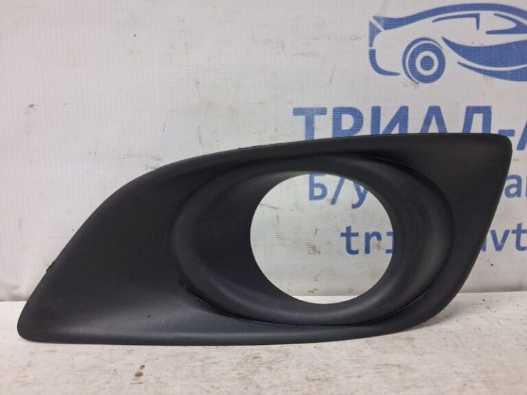 Решетка противотуманки левая Toyota Avensis 2002-2010  (Арт. 78413)
