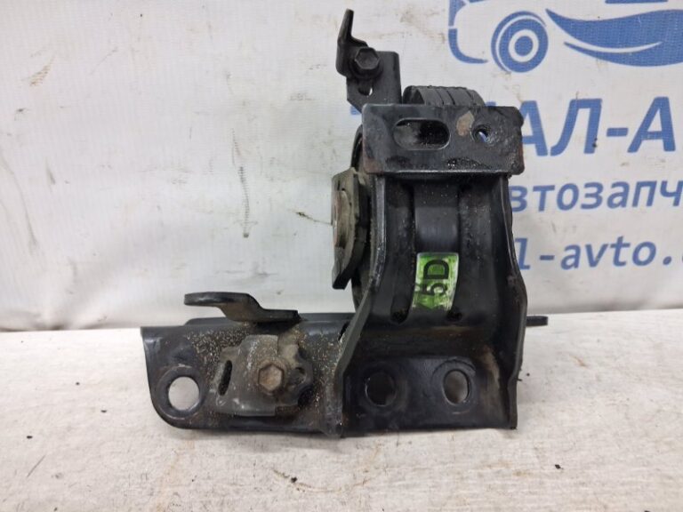 Подушка ДВС левая Toyota Avensis 2002-2010 123720R010 (Арт. 78459)