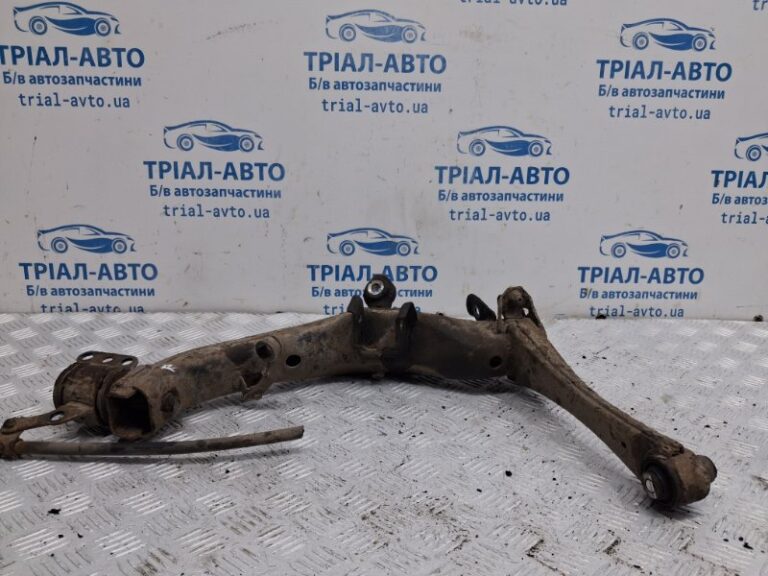 Рычаг задней подвески продольный правый Toyota Avensis 2002-2010 4871005071 (Арт. 78502)