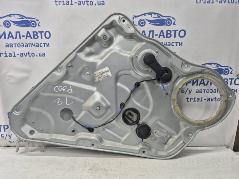 Стеклоподъемник задний левый (ручной) Kia Ceed 2006-2012 82470-1HOO0 (Арт. 78629)