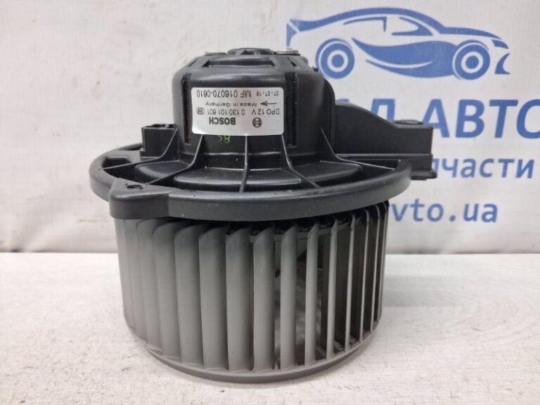 Моторчик печки Toyota Avensis 2002-2010 8710302070 (Арт. 78647)